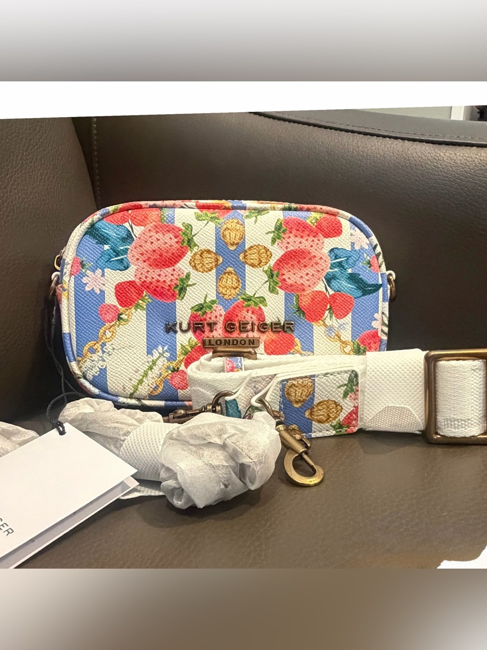 Kurt Geiger s9 Small Greenwich Strawberry Print Camera Bag - Picture 2 of 5